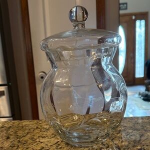 Source Unknown Clear Glass Jar with Lid